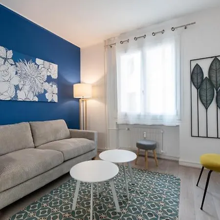 Apartment Cosy Et Design Centre *